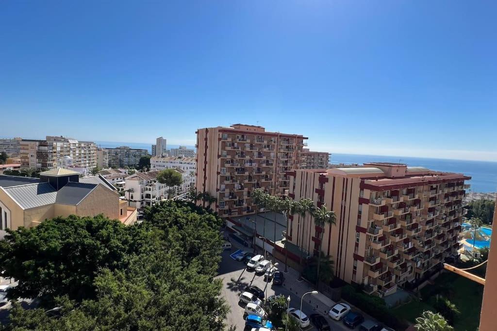 Estudio Aguila Con Vistas Al Mar Benalmadena Luaran gambar
